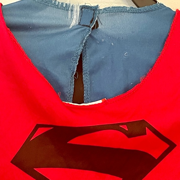 Superman Muscle Costume w/ Detachable Cape Size 2/3 (pls read full description) - Picture 6 of 10